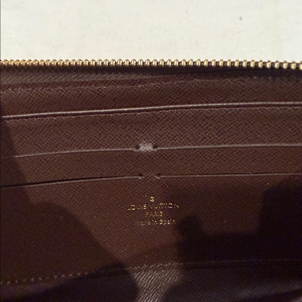Stunning “Louis Vuitton” Brown Monogram Miniline Zip Around Wallet - Picture 10 of 10